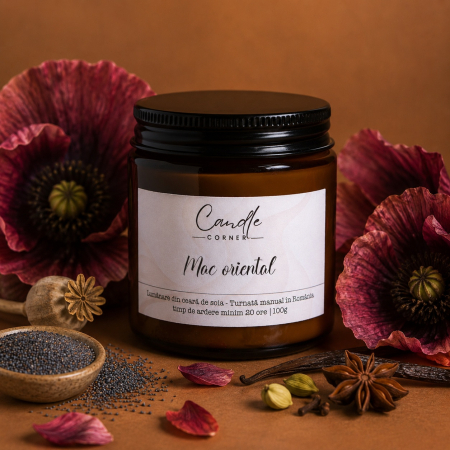 Lumânări parfumate 100g din ceară naturală de soia, în sticlă ambră - Lumânare parfumată Mac Oriental din soia în sticlă ambră – Candle Corner