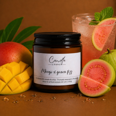 Lumânări parfumate 100g din ceară naturală de soia, în sticlă ambră - Lumânare parfumată Mango și Guava Fizz din soia în sticlă ambră – Candle Corner