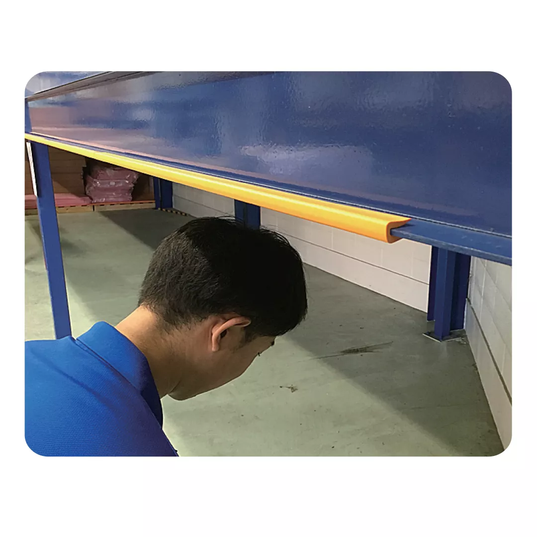 Cheder auto, uz universal, din spuma de cauciuc, multicolor, acopera muchie de 1.1 cm, 2m [4]