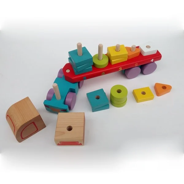 Jucarie din lemn, Cubika, Camion cu forme geometrice, 18 luni + [5]