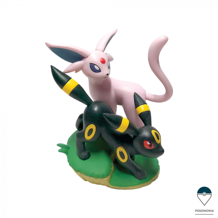 Pokemon TCG Scarlet & Violet Prismatic Evolutions Premium Figure Collection [4]