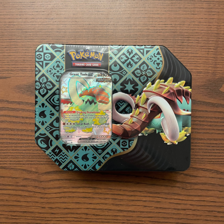 Pokemon TCG Scarlet & Violet Paldean Fates Tin mare Great Tusk Pokemonia [3]