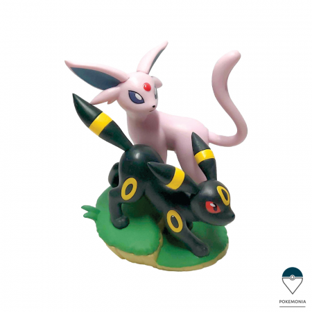 Pokemon TCG Scarlet & Violet Prismatic Evolutions Premium Figure Collection [3]