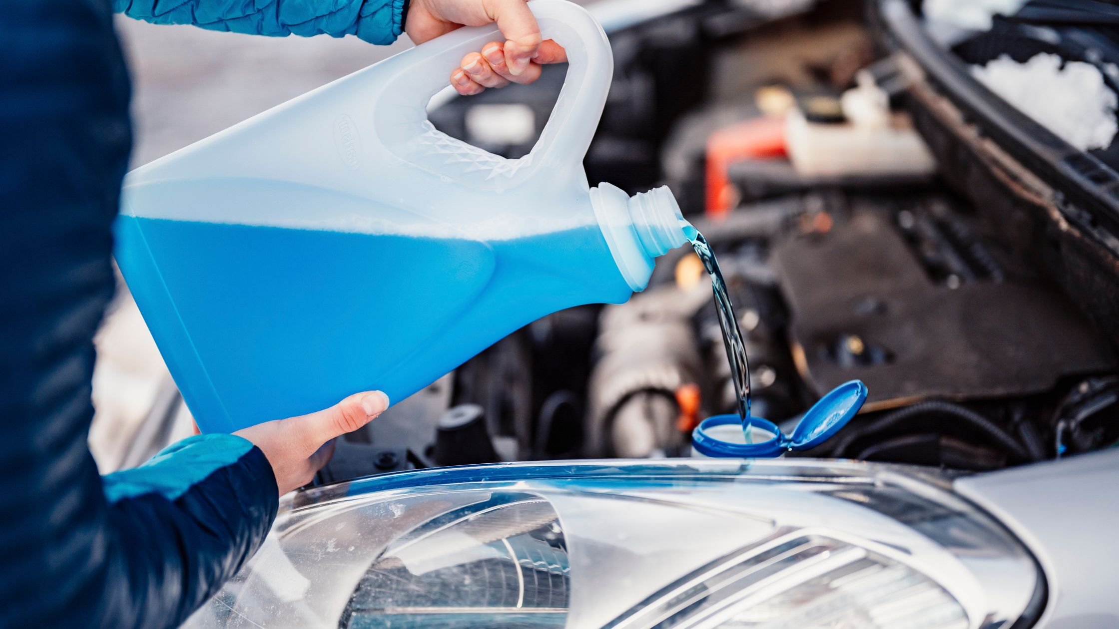 Impactul temperaturilor scăzute asupra lichidelor esențiale ale mașinii tale