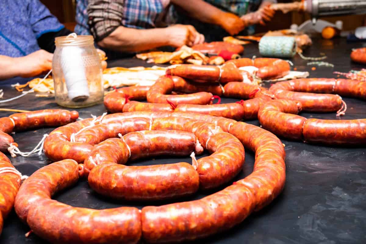 Reteta traditionala de carnati moldovenesti