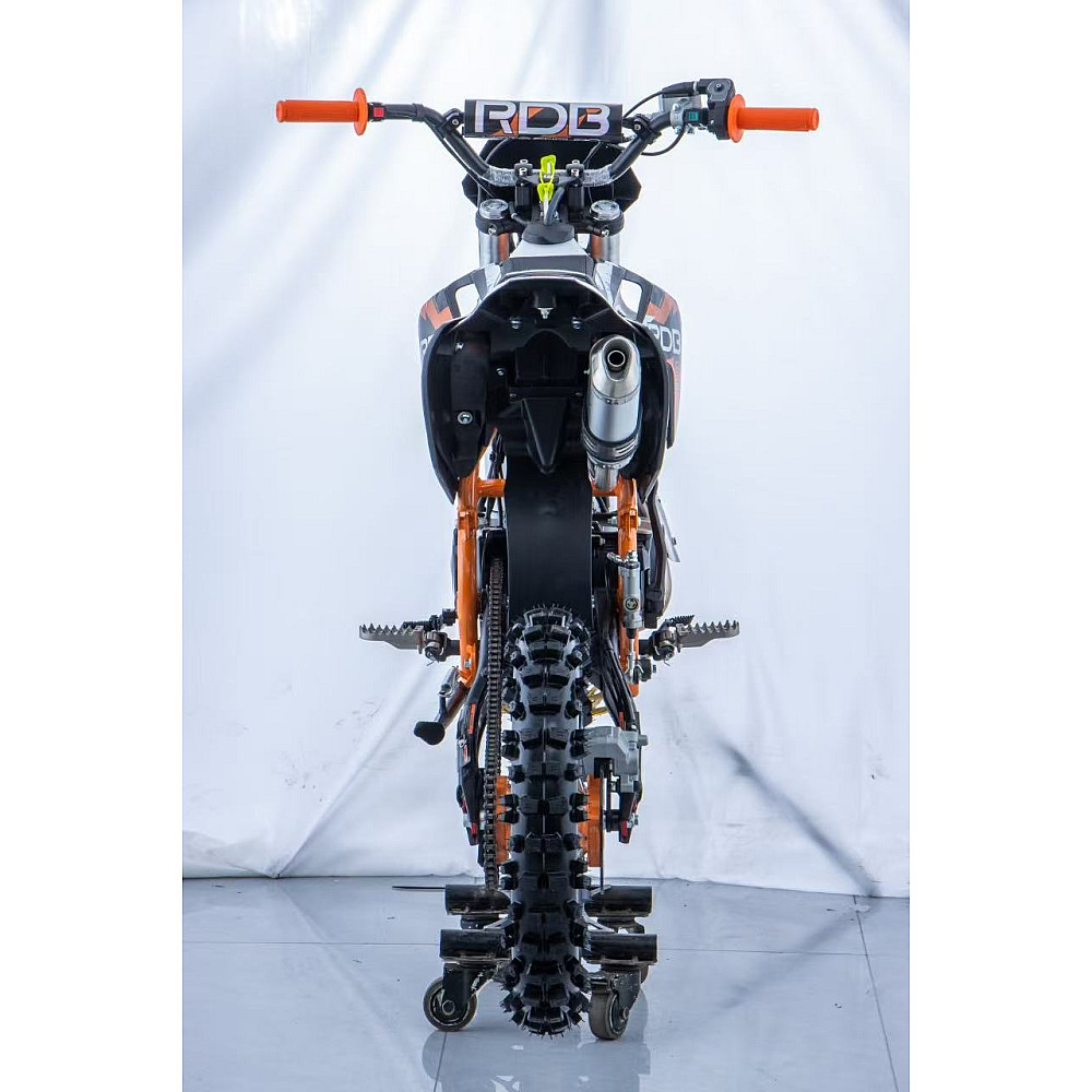 Motocross RDB-S5, motor 125cc, 4 timpi, și o cutie semi-automată cu 4 trepte [3]