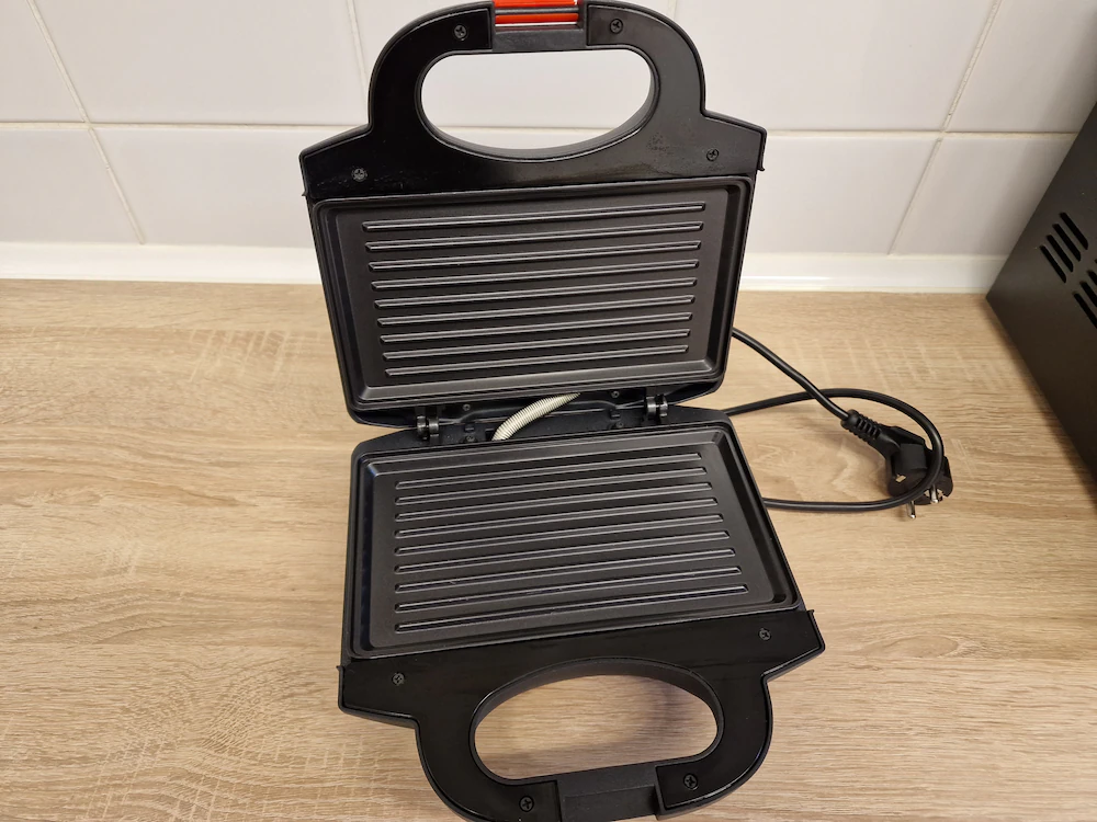 SANDWICH-MAKER ALBATROS S2B-750 [2]