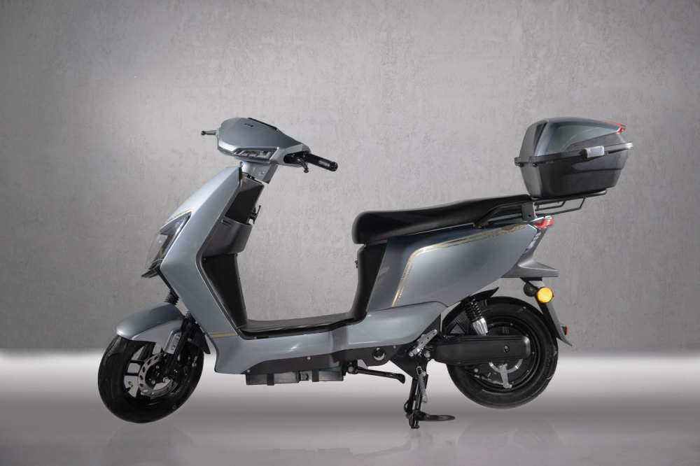 Scuter Electric REE1500, 60V, 20Ah, Motor: 1000W, Roți: 3 x 10” - tubeless, Dimensiuni: 1772 x 720 x 1083, Viteză maximă: 25 km/h, Nu necesita permis de conducere [1]