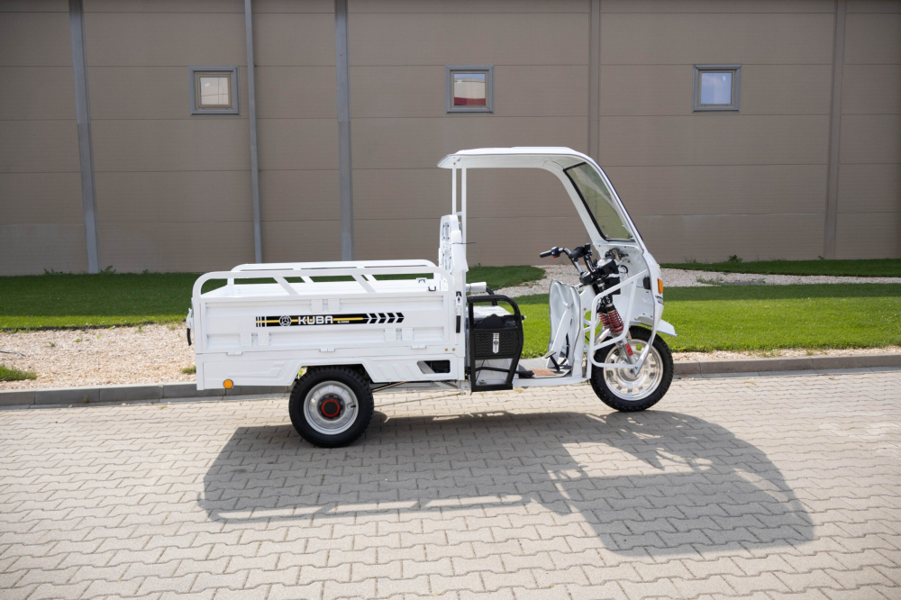 Tricicletă Electrică GL35000, 72V, 58Ah, Motor: 1500W, Roți: 110/90-16 /4.00-12, Dimensiune: 3010 x 1120 x 1700, Viteză maximă: 25 km/h [3]