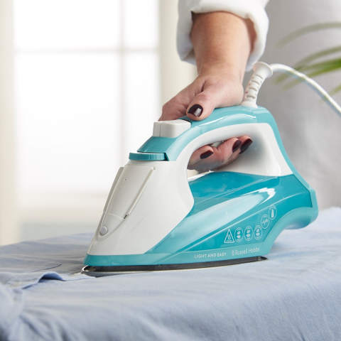 Aspiratoare & Fiare de calcat - FIER DE CALCAT LIGHT & EASY BRIGHTS AQUA RUSSELL HOBBS