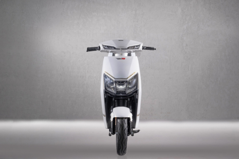Scuter Electric REE1500, 60V, 20Ah, Motor: 1000W, Roți: 3 x 10” - tubeless, Dimensiuni: 1772 x 720 x 1083, Viteză maximă: 25 km/h, Nu necesita permis de conducere [2]