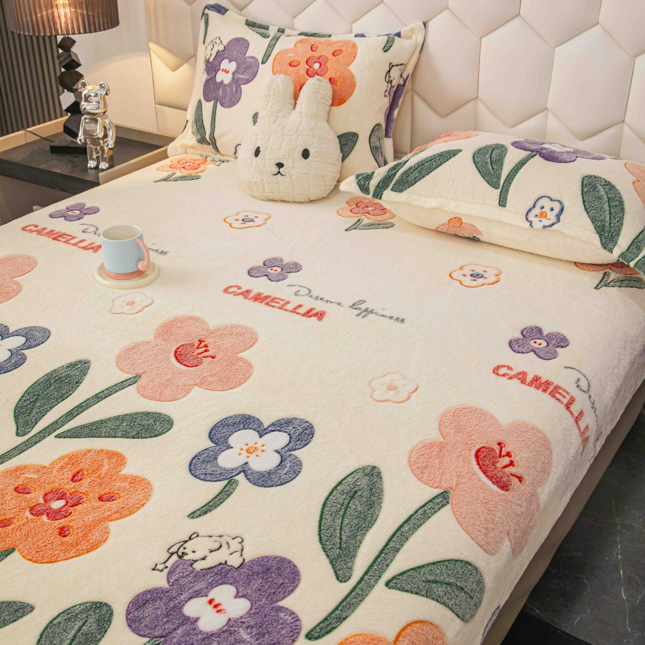 Husa de Pat Cocolino cu Elastic si 2 Fete de Perna 50x70cm,180x200cm,Crem cu Flori -D169 [2]