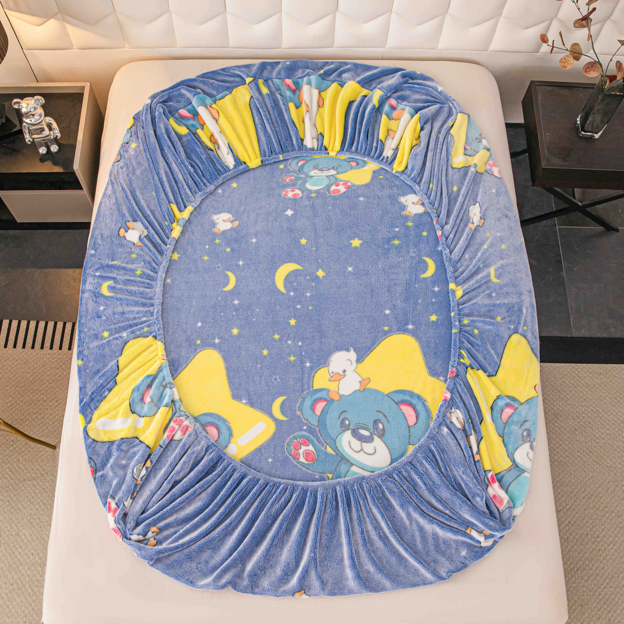 Husa de Pat Cocolino cu Elastic si 2 Fete de Perna 50x70cm,180x200cm,Albastra cu Ursuleti-D163 [3]