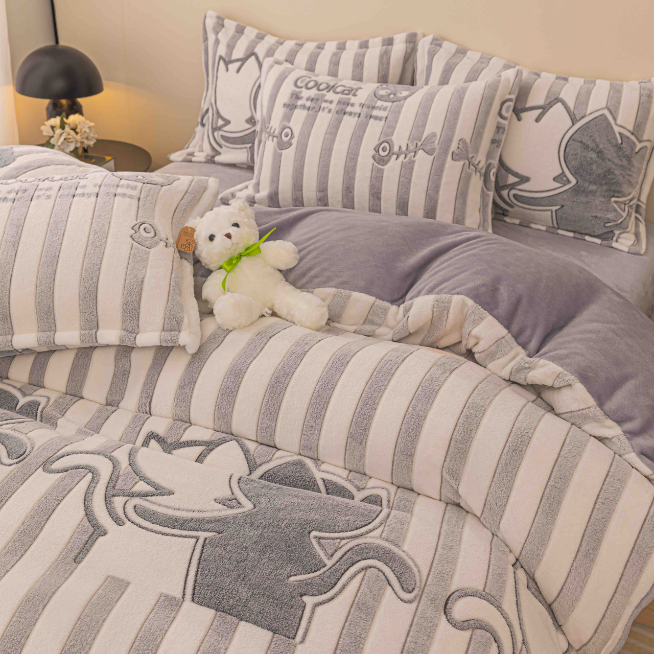 Lenjerie de pat dublu cocolino,4 piese cu elastic,gri cu pisicute-A932 [3]