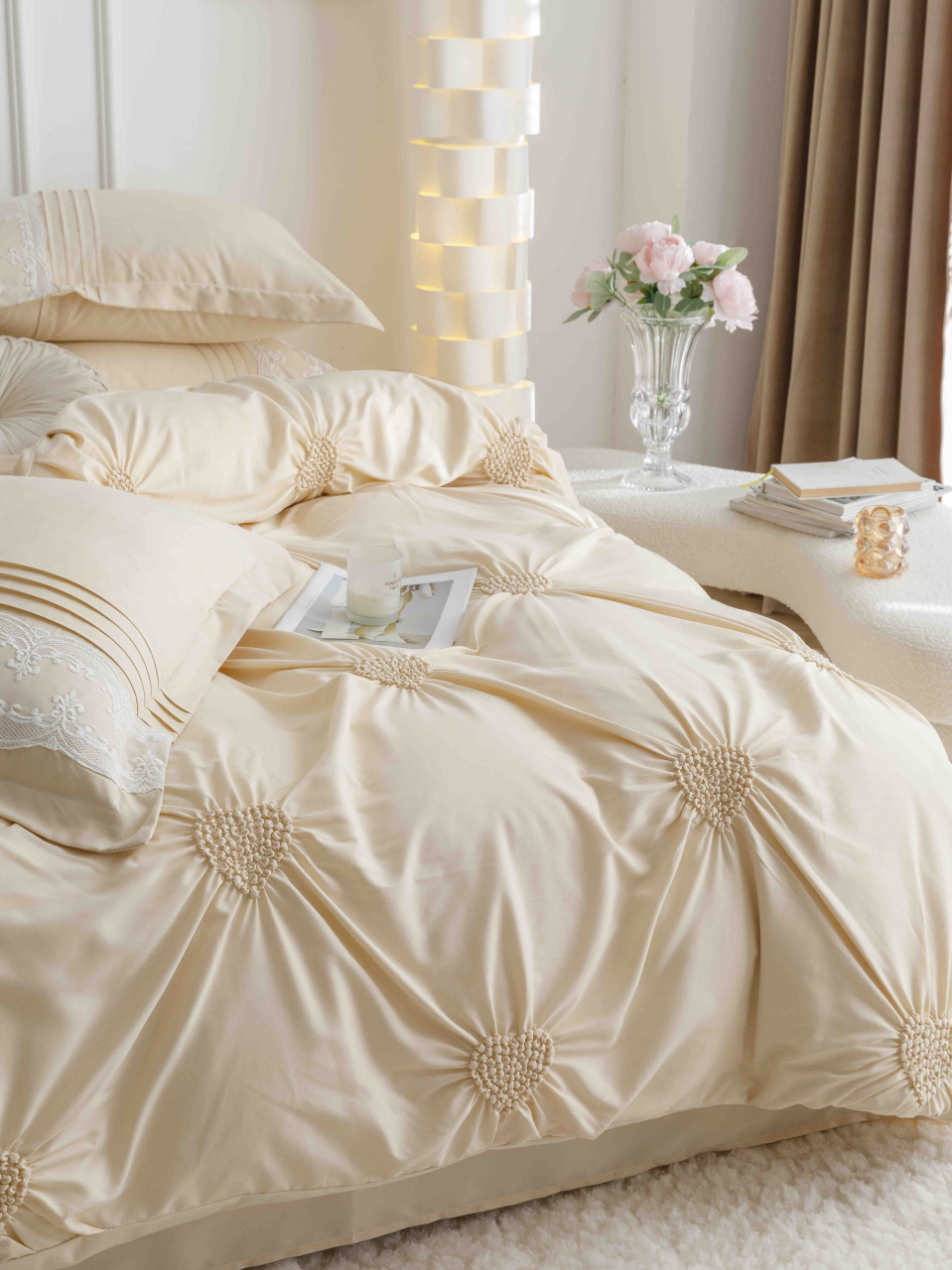 Lenjerie pat dublu cu pliuri si inimi brodate,bumbac finet,6 piese,crem-A852 [2]