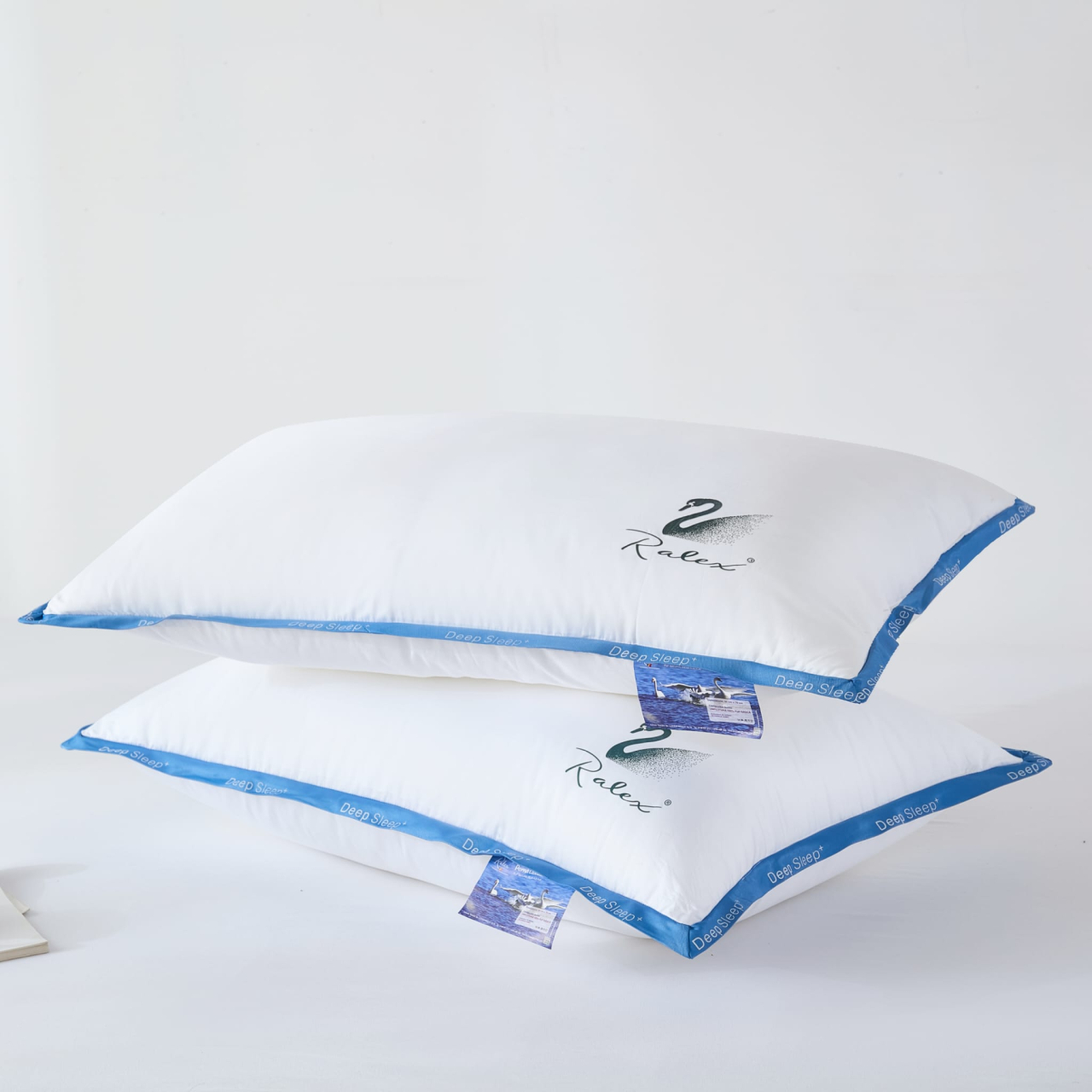 Perna pentru dormit cu puf si pana de gasca DEEP SLEEP [2]