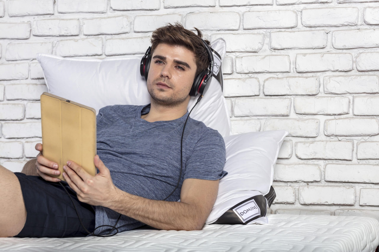 Perna puf gasca Domine 50x70 din bumbac 100% natural, joasa si moale [14]