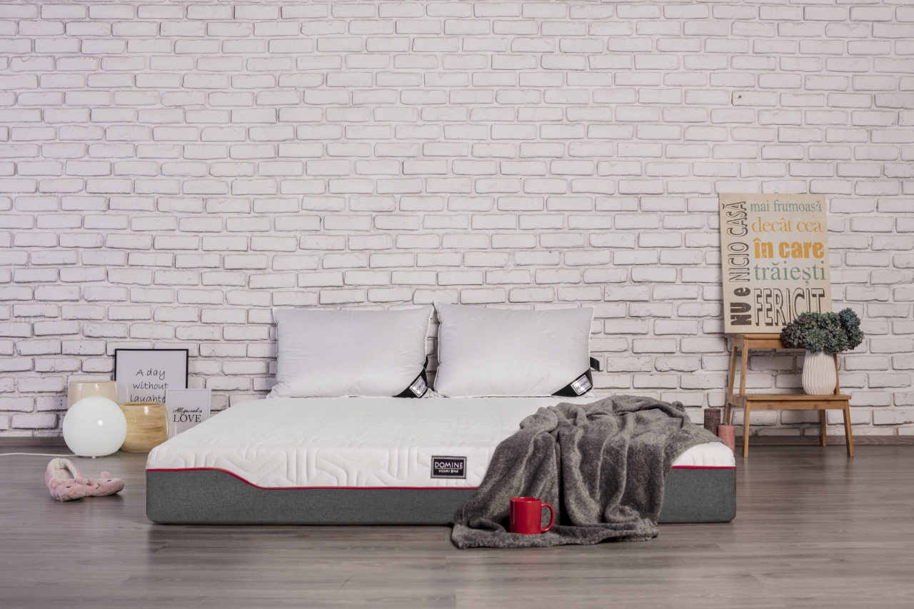 Perna puf gasca Domine 70x70 din bumbac 100% natural, joasa si moale [6]