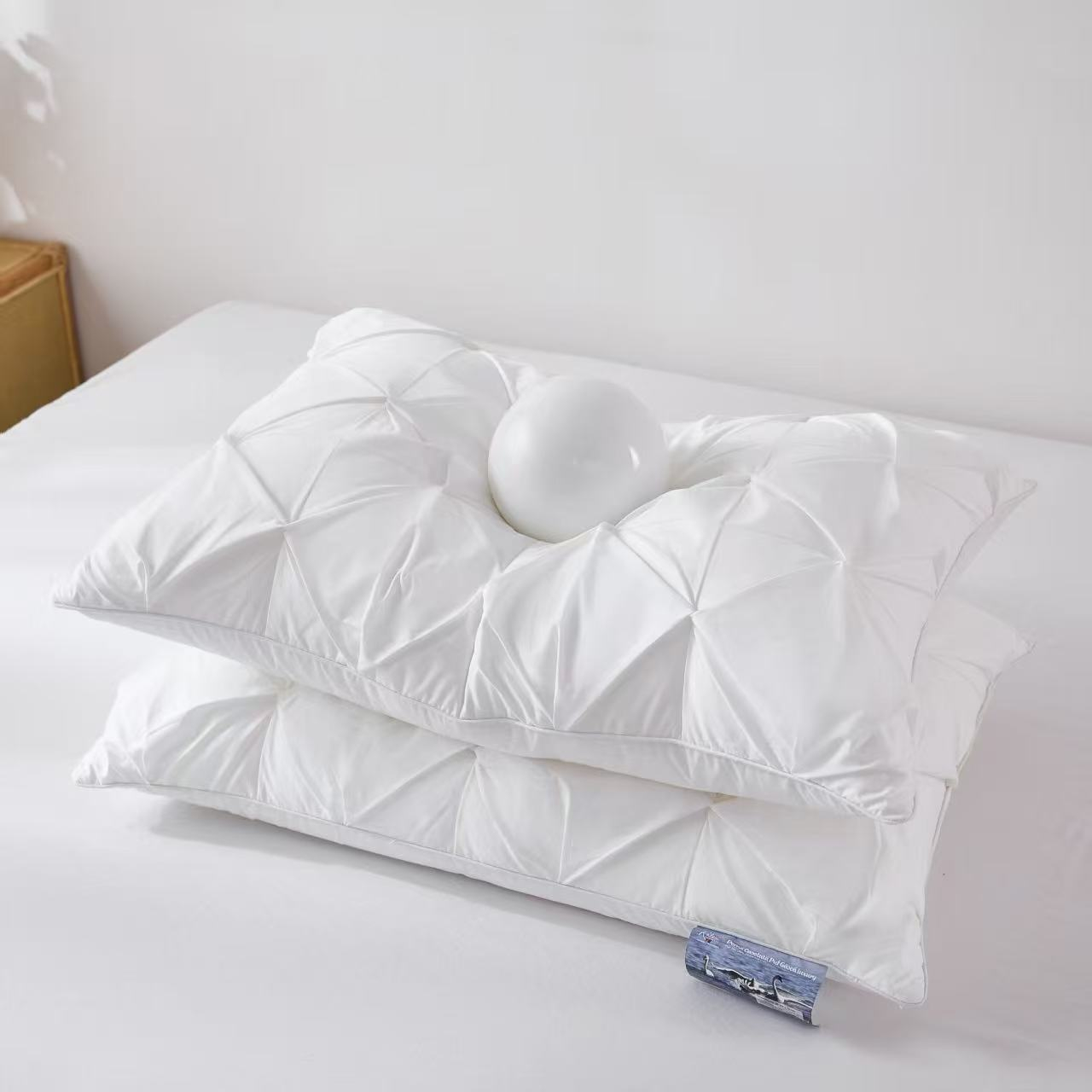 Perna pentru dormit cu umplutura microgel Zen Microgel 50x70cm [10]