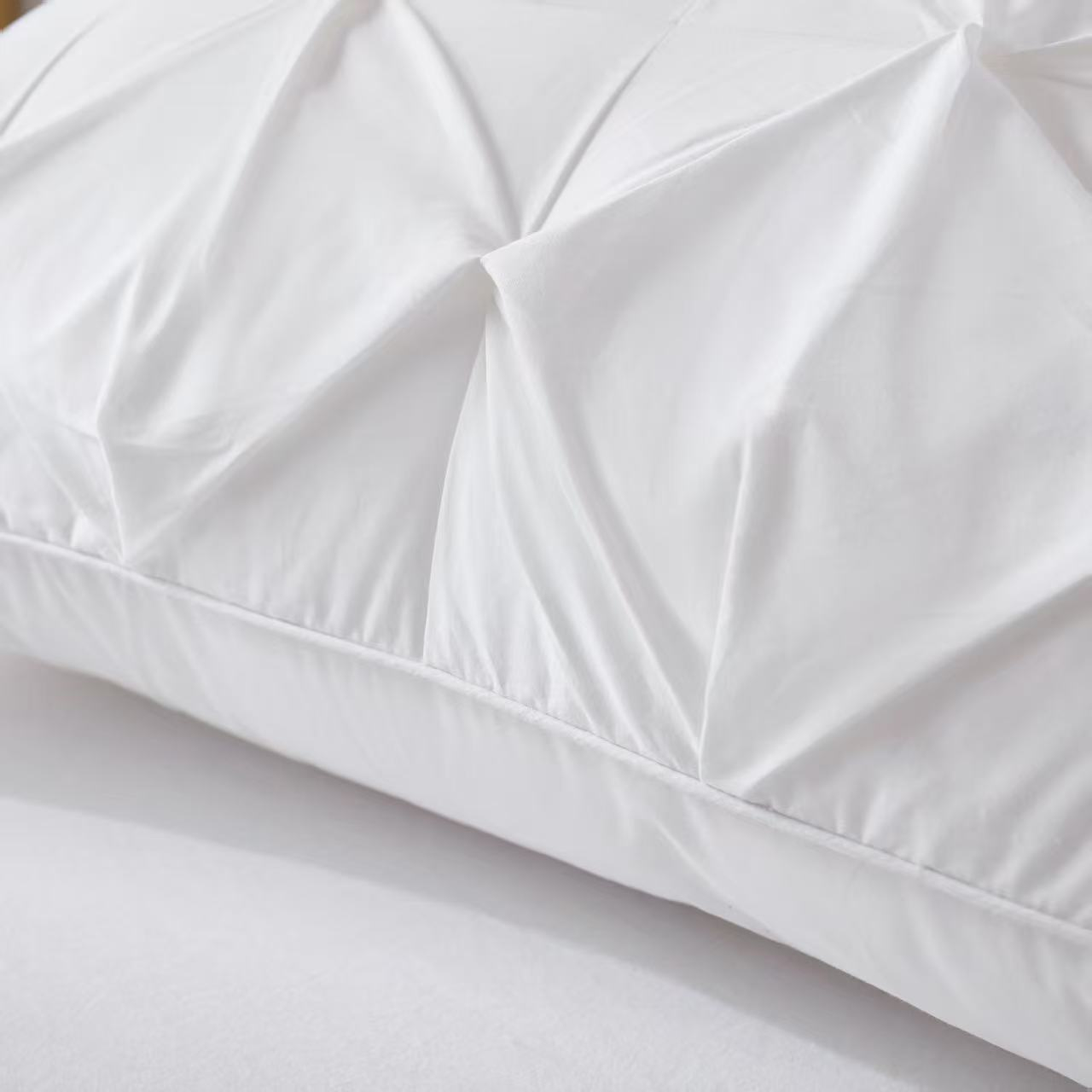 Perna pentru dormit cu umplutura microgel Zen Microgel 50x70cm [5]