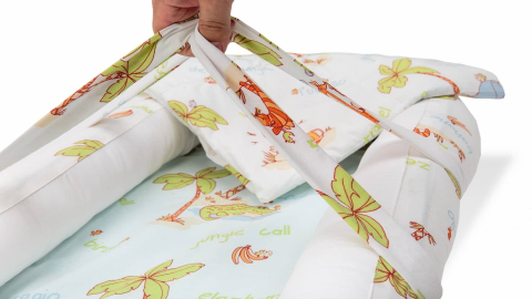 Baby Nest Somnart: Cosulet bebelusi + Salteluta 42x84x2 cm + Paturica 70x70 cm model Jungle [1]