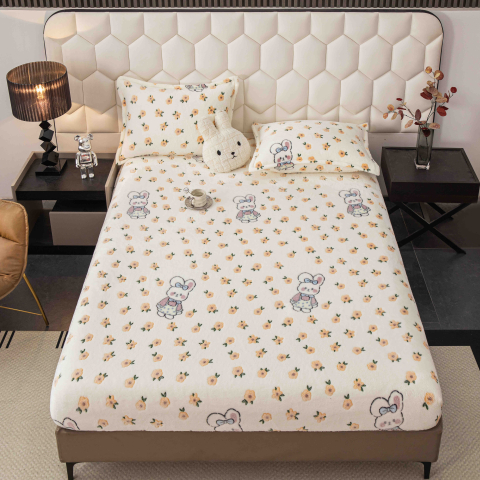 Huse de pat - Husa de Pat Cocolino cu Elastic si 2 Fete de Perna 50x70cm,180x200cm,Crem cu Iepurasi-D167