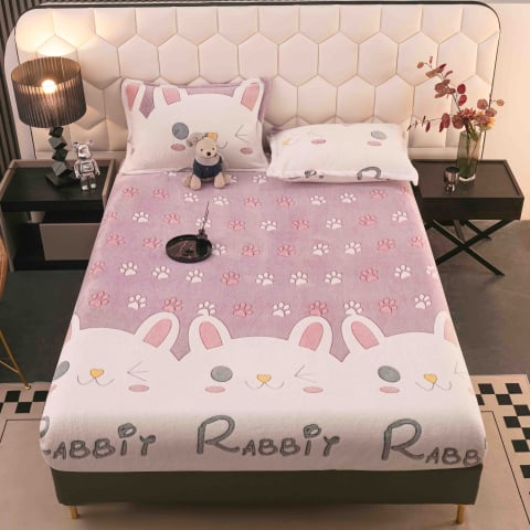 Huse de pat - Husa de Pat Cocolino cu Elastic si 2 Fete de Perna 50x70cm,180x200cm,Crem cu Iepurasi-D156