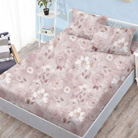 Huse de pat - Husa de pat finet roz pudrat cu flori albe si imprimeu vintage + 2 fete perna cu elastic 160x200