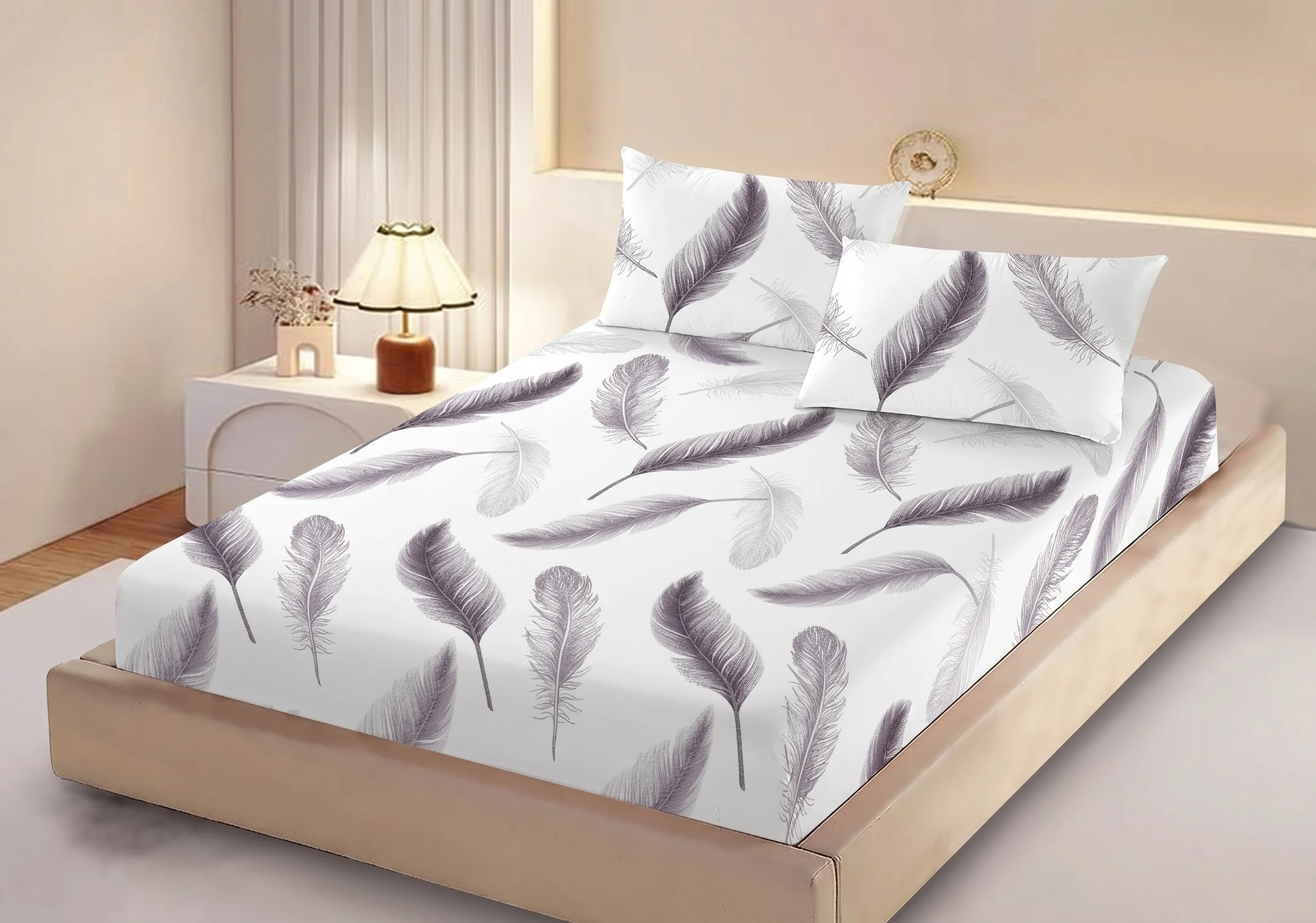Huse de pat - Husa de pat finet alba cu pene gri elegante + 2 fete perna cu elastic 160x200