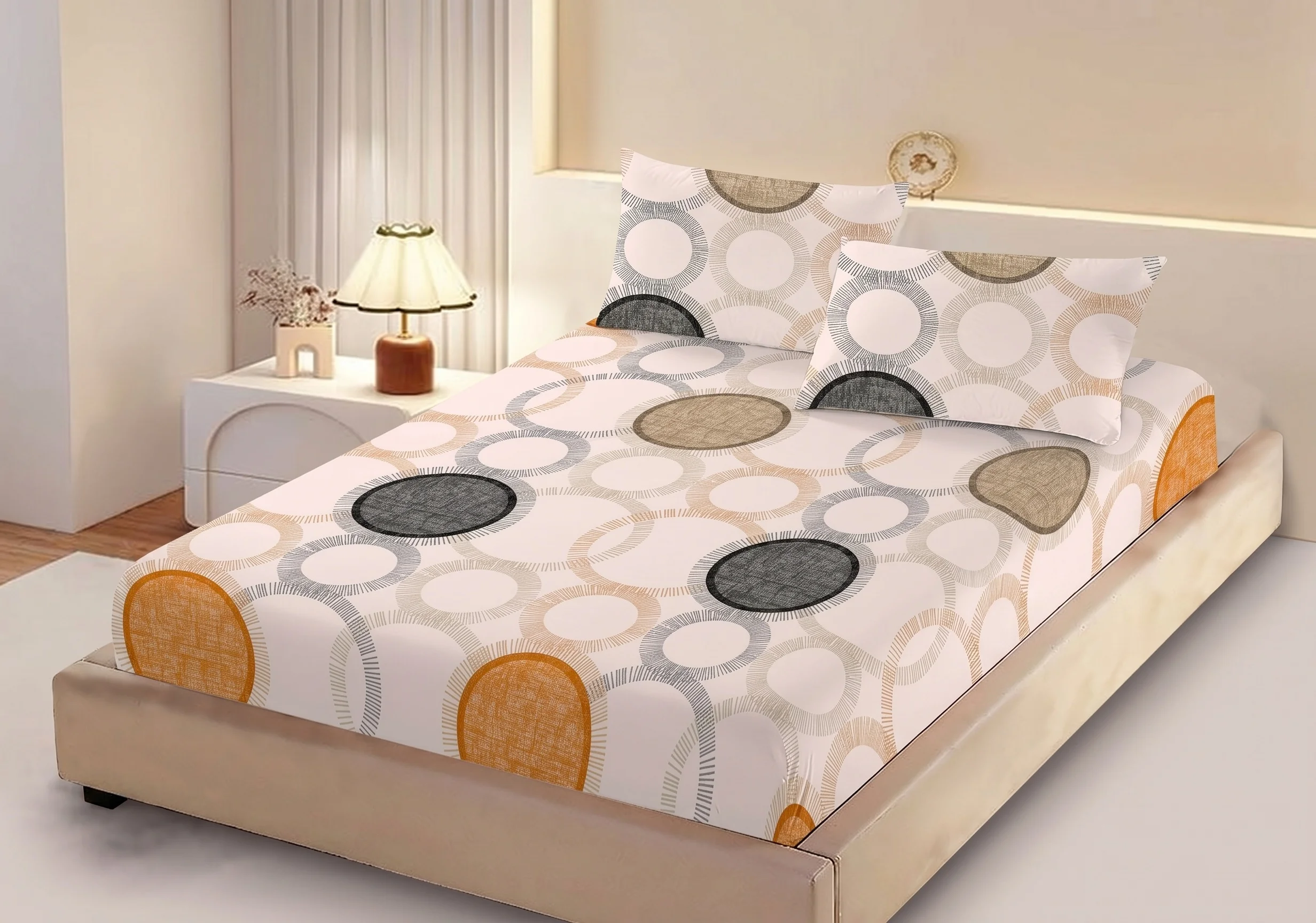 Huse de pat - Husa de pat finet crem cu cercuri bej, gri si accente ocru + 2 fete perna cu elastic 160x200