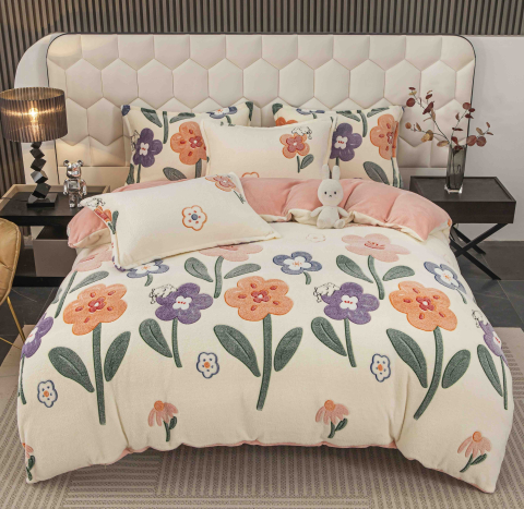 Lenjerii de pat - Lenjerie de pat dublu cocolino,4 piese, cearceaf cu elastic,crem cu flori-A1432