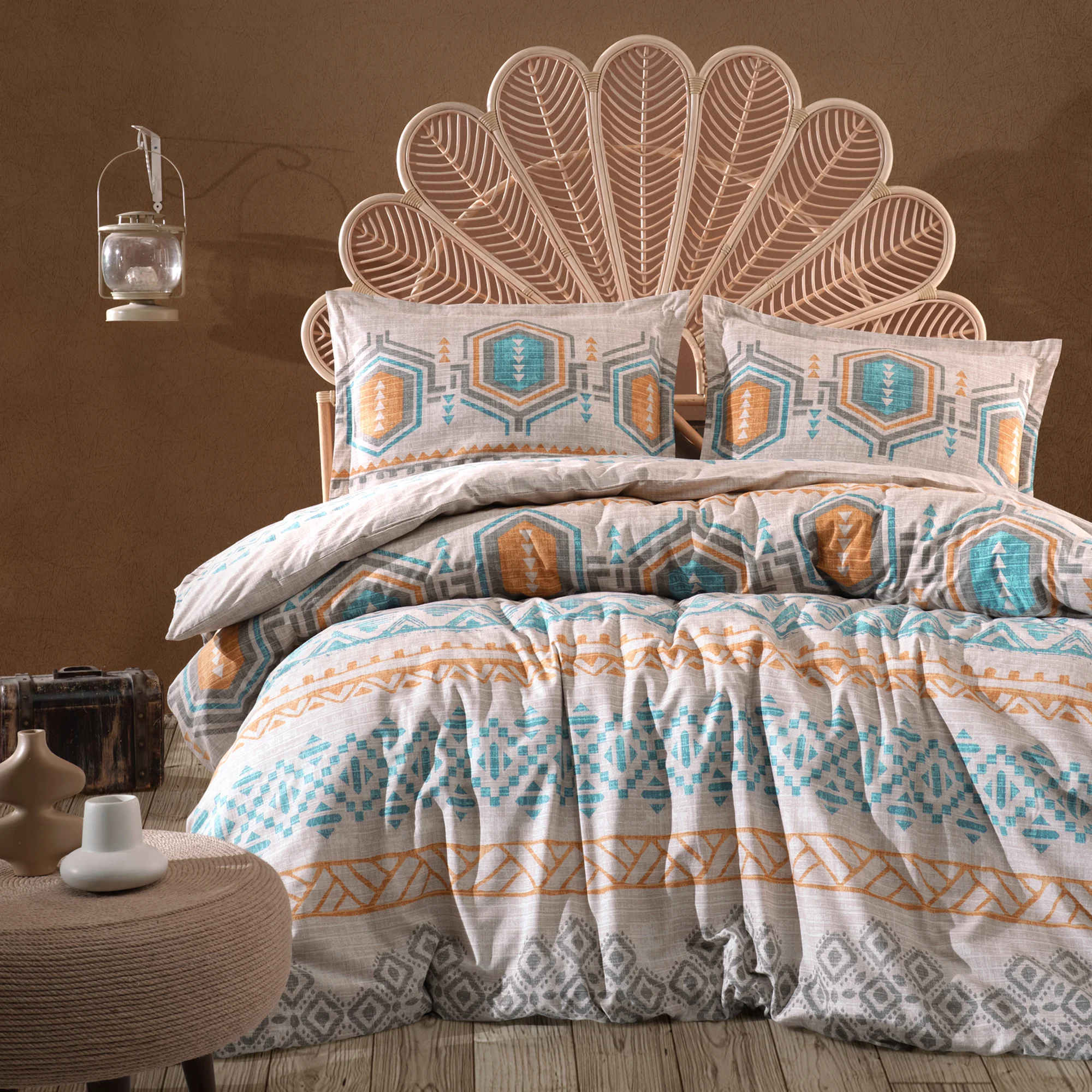 Lenjerii de pat - Lenjerie de pat ranforce Clasy King size, 4 piese, bumbac ranforce, gri deschis, imprimeu geometric turcoaz si galben, ARNETTI