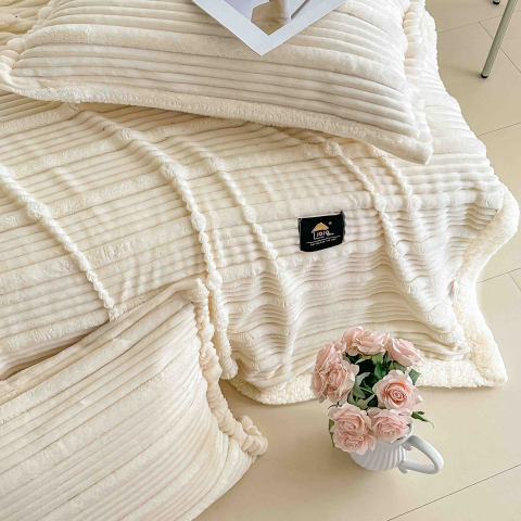 Patura cocolino cu blanita alba 200x230cm,cu fermoar,doua fete de perna 50x70cm,crem- F136 [4]