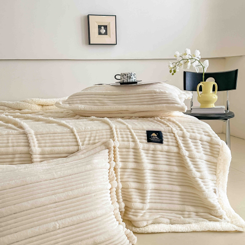 Patura cocolino cu blanita alba 200x230cm,cu fermoar,doua fete de perna 50x70cm,crem- F136 [3]