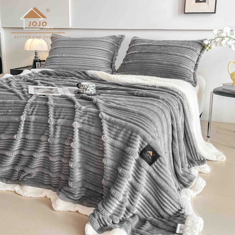 Paturi cocolino - Patura cocolino cu blanita alba 200x230cm,cu fermoar,doua fete de perna 50x70cm,gri deschis- F135