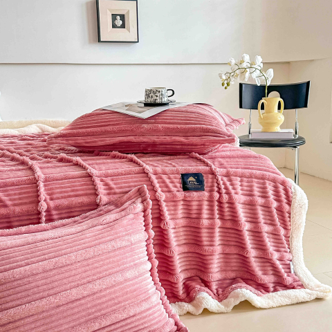 Patura cocolino cu blanita alba 200x230cm,cu fermoar,doua fete de perna 50x70cm,roz- F134 [3]