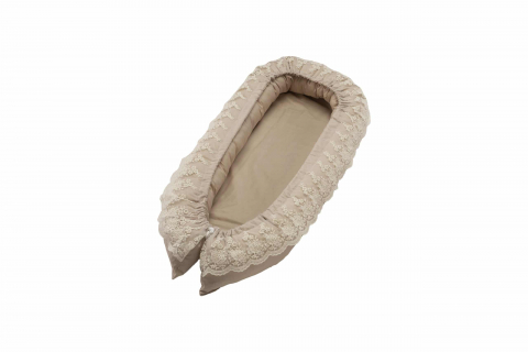 Mama si copilul - Pozitionator SomnArt baby nest, 94x60cm, cu dantela, crem