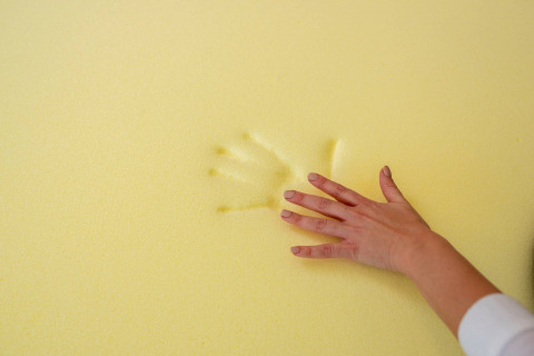 Saltea cu memorie Somnart Silver Relax 180x200, înălțime 24 cm, husă cu ioni de argint, cu mânere, fermitate medie [9]