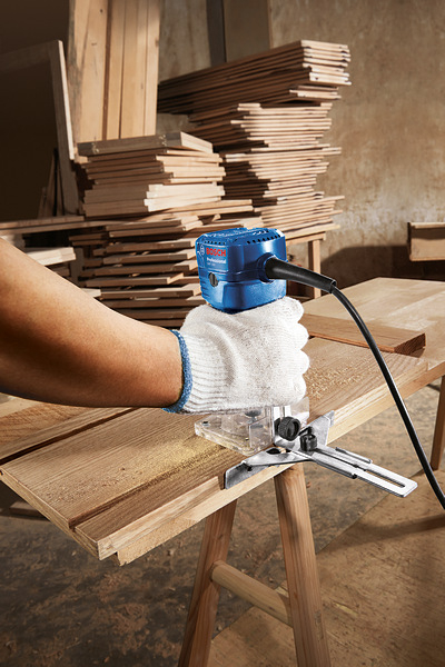 Bosch GKF 550 Masina de frezat muchii, 550 W [3]
