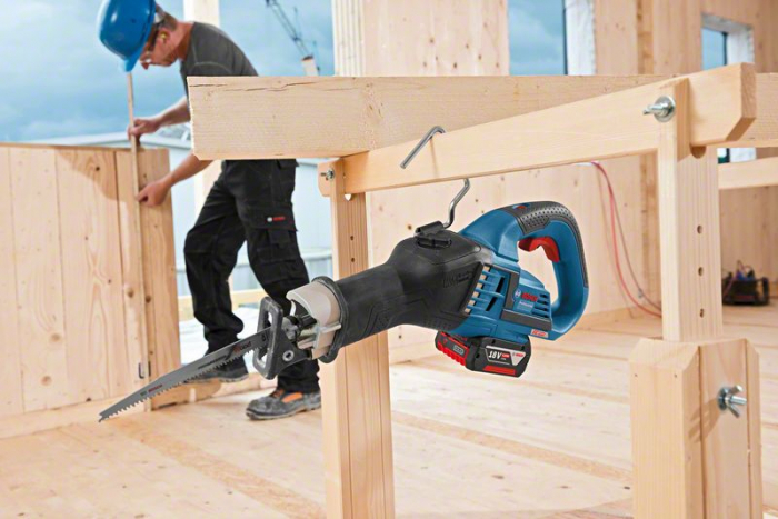 Bosch GSA 18V-32 Ferastrau sabie cu acumulator, 18V, 230mm +2 x Acumulatori GBA 18V 5.0Ah + Incarcator rapid GAL 1880 CV + Valiza profesionala [4]