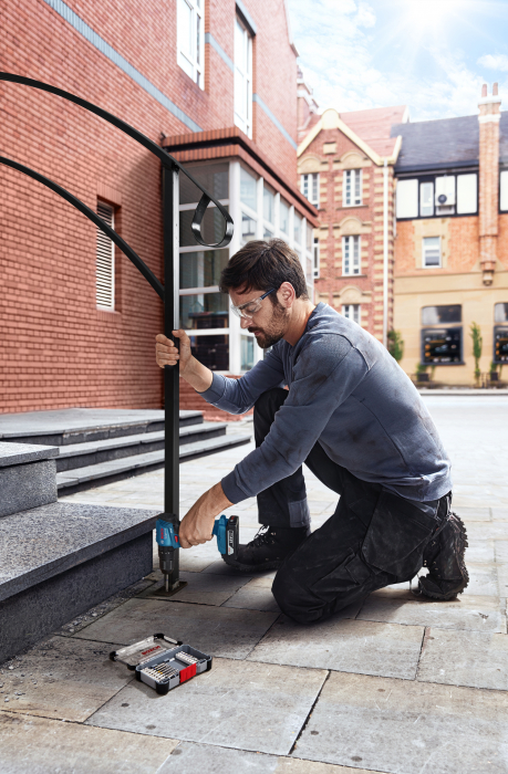 Bosch GSB 185-LI Masina de gaurit cu percutie, 50Nm + 2 acumulatori Li-Ion 18V, 2Ah + incarcator + valiza profesionala [3]