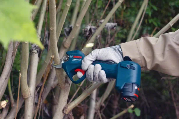 Bosch Pro Pruner (solo) Foarfeca Li-Ion, 12V, fara acumulator in set [3]
