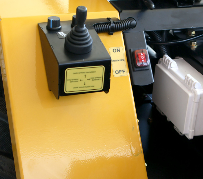 ProGARDEN Campo T18 Minitractor V27 4x4, 18CP, benzina, hidraulica fata-spate, roti 6.00-12 [4]