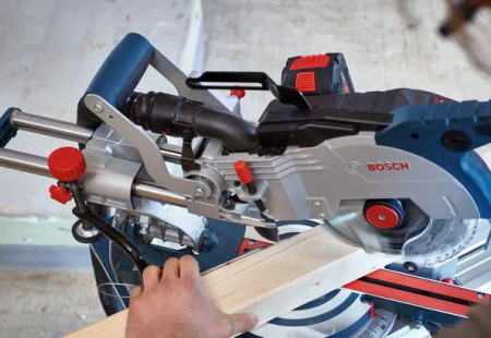 Bosch GCM 18V-216 (solo) Ferastrau circular stationar brushless Biturbo, Li-Ion, fara acumulator in set [1]