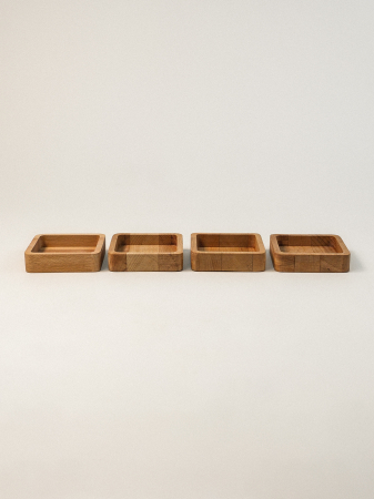 Set 4 Platouri pentru Gustări Pătrate Voss din Lemn de Fag – Design Minimalist, 13x13 cm [1]