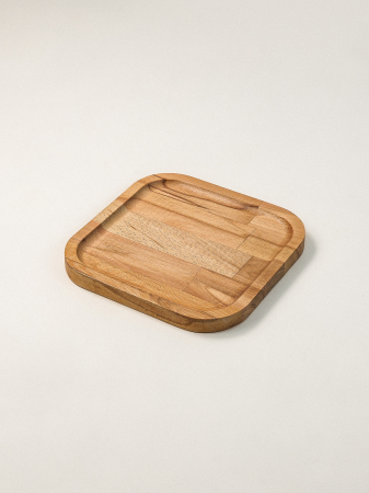 Echipamente de bucătărie - Farfurie/Platou Pătrat Viken din Lemn de Fag – Design Natural și Elegant, 20x20 cm