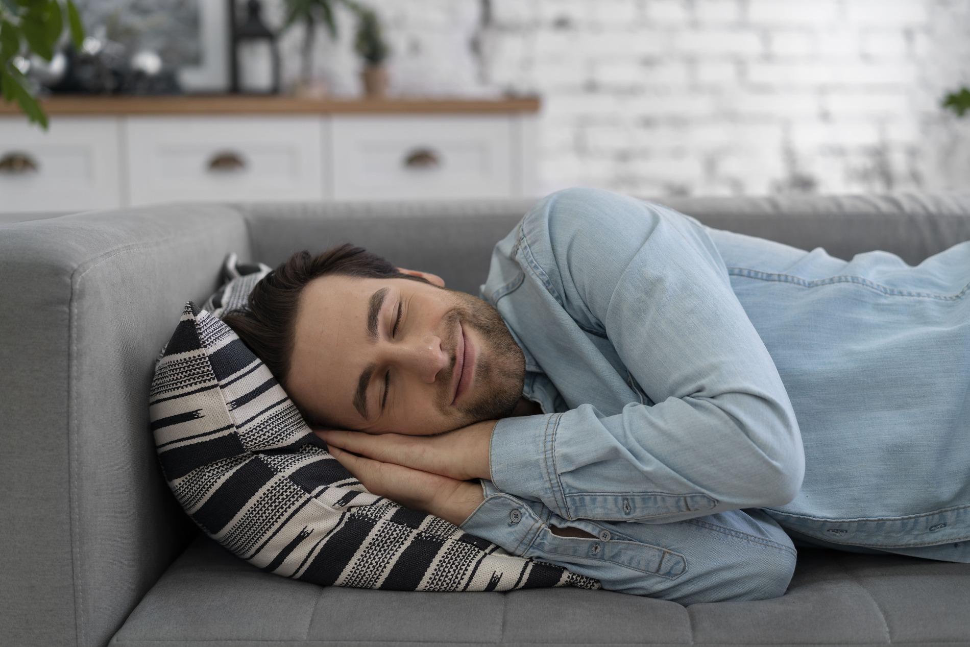 Pui de Somn: Durata Ideală, Beneficii uimitoare și Reguli pentru a Trage un Pui de Somn