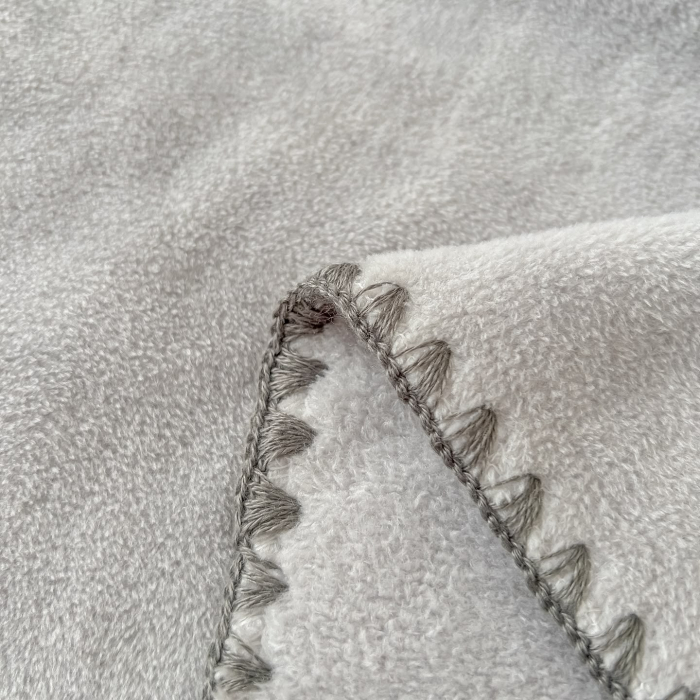Patura Premium Tip Casmir cu Capsa 100x140 cm - Gri Deschis [3]
