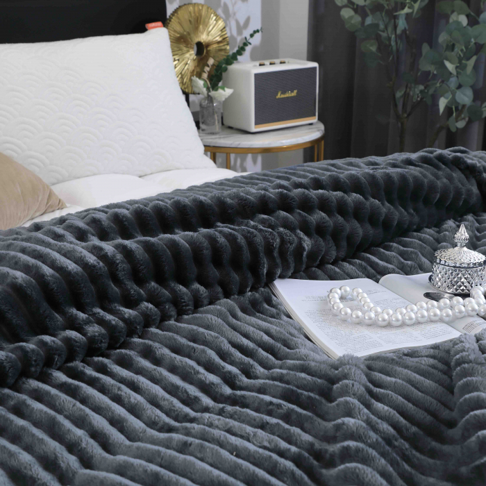 Patura-Pufoasa-Cocolino-Pat Dublu-Textura-Reiata-Albastru-Marin [4]