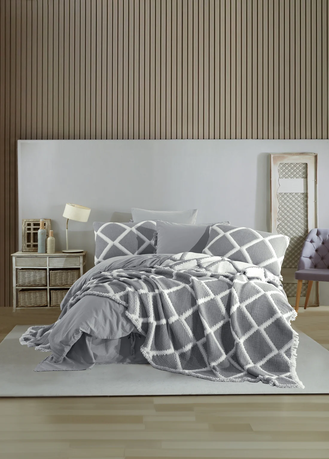 dantela-vita-set-lenjerie-de-pat-si-cuvertura-pat-2-persoane-bumbac~casimi~p1 [2]